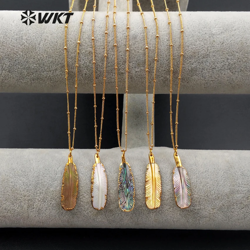 

WT-N1081 WKT Wholesale hot natural shell carved feather charming 18k real gold plated cable beaded link chain shell necklace, Picture