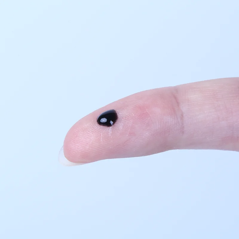 
Qingdao Lashbeauty Factory Lady Black Fast Drying Eyelash Extension Glue Adhesive Private Label 