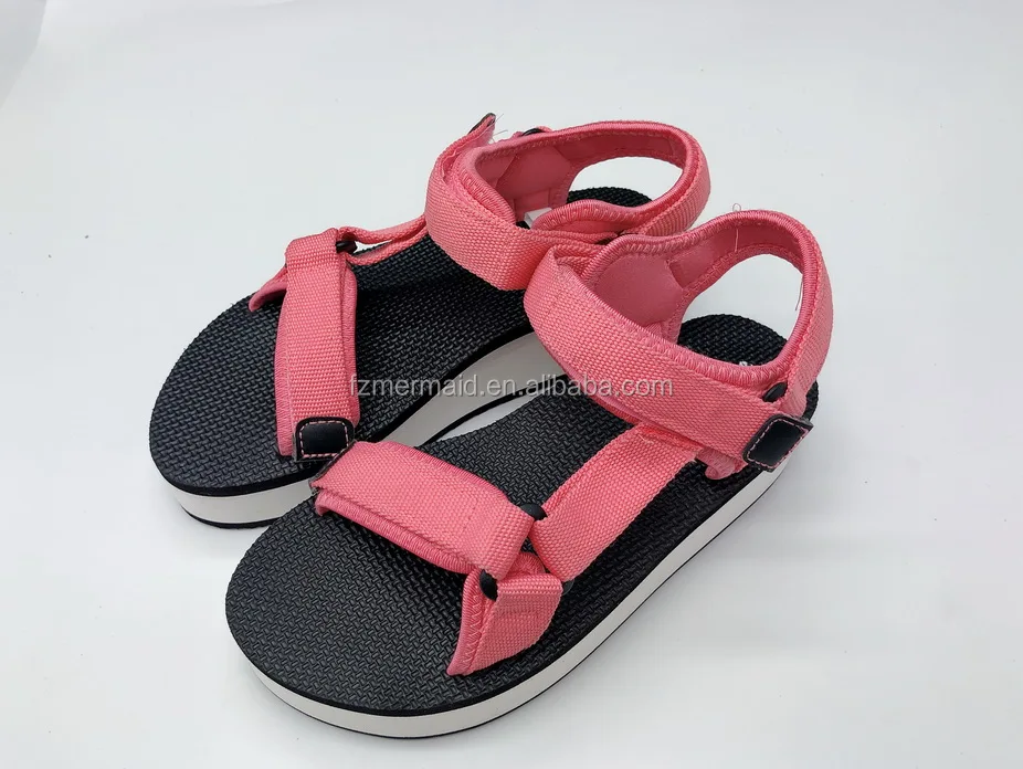 New Product 2024 Japanese Version of the Thick- Bottomed Platform Sandals Open Toe Design Beach Sports Shoes
