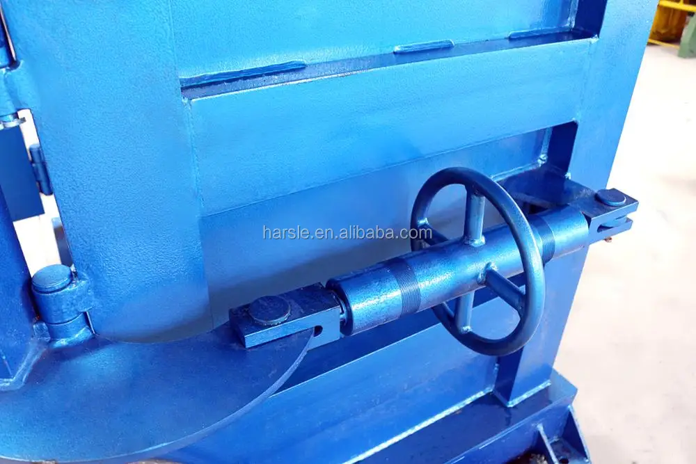 30T vertical baler (7)