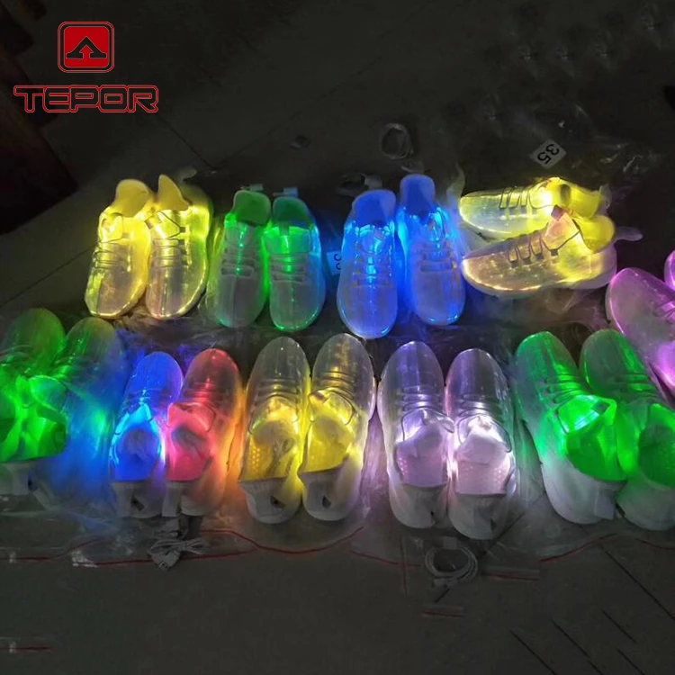 
2020 Stylish Manufacture Man Light Shoe Led Sneaker 