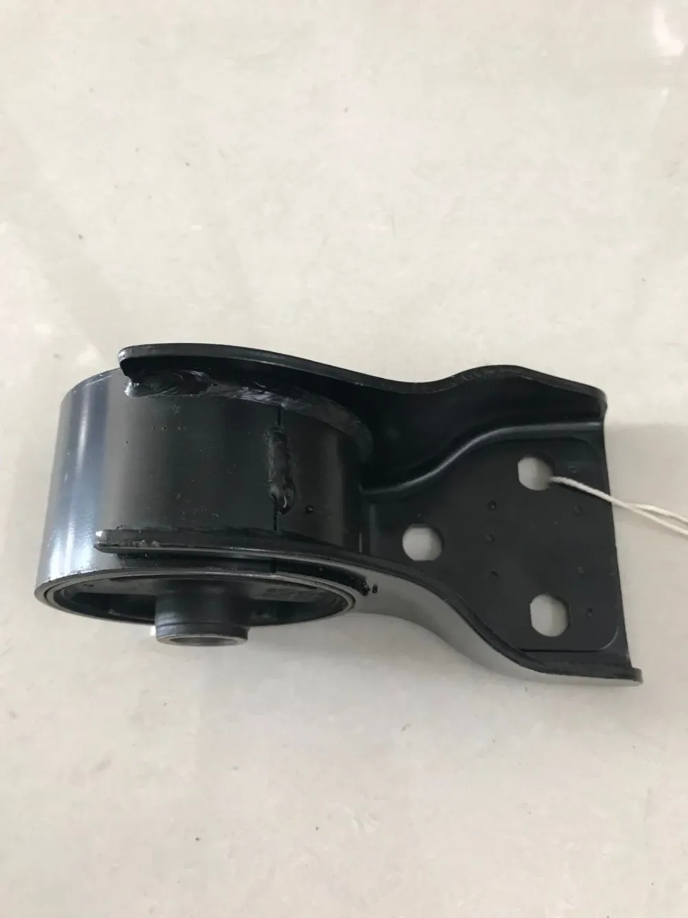 0k52y39050 Front Left Engine Motor Mount Support 9351 A6771 For 2002