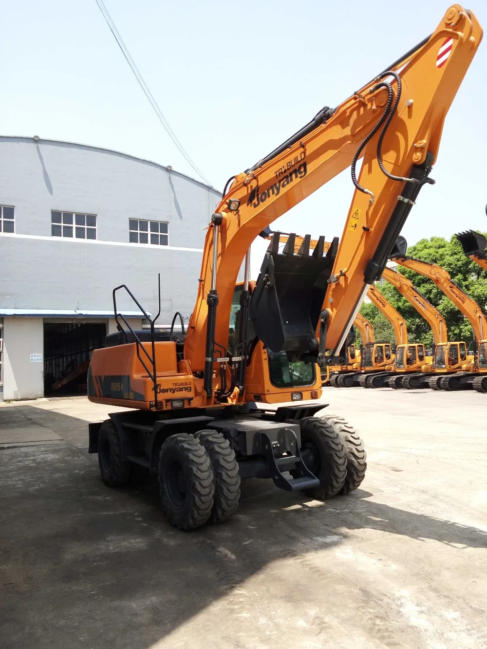 15t Wheel Excavator cheaper than Doosan DX140W