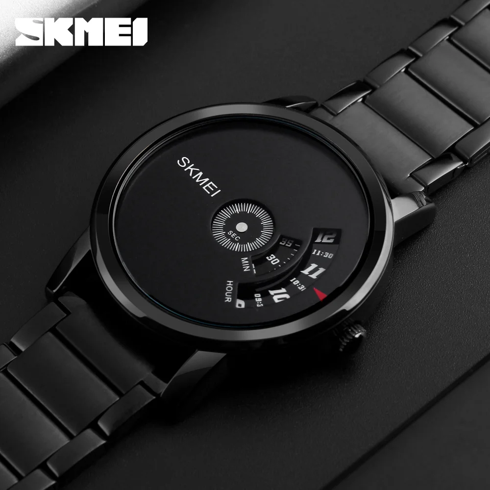 analog quartz wrist watch