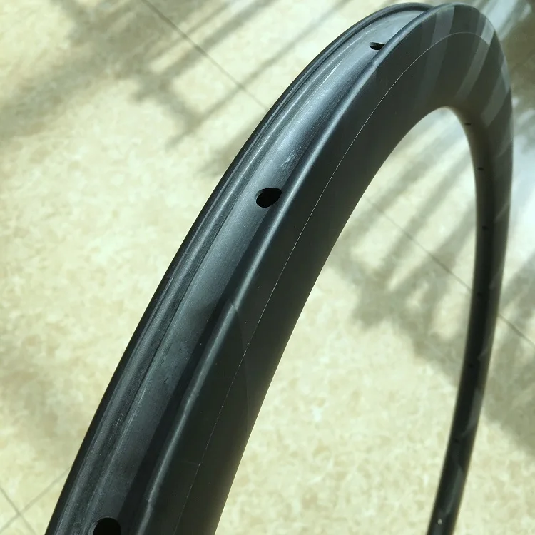 clincher road rim.jpg