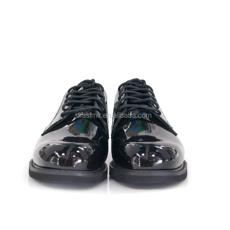 Zapato de Charol, uniforme etiqueta | La Fama. Desde 1913.