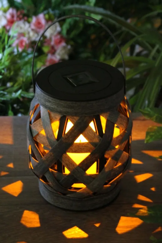 Solar Column Shaped Rattan Basket Table Lantern (mini Size) -led