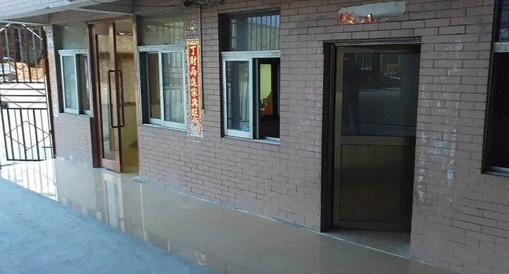 High Performance Wide Skeleton Sieve Bucket for Komatsu PC200 Excavator - 20 Ton Capacity, 1.55m³ Volume, Q345/Q460/NM360/NM400/WH60/Hardox400