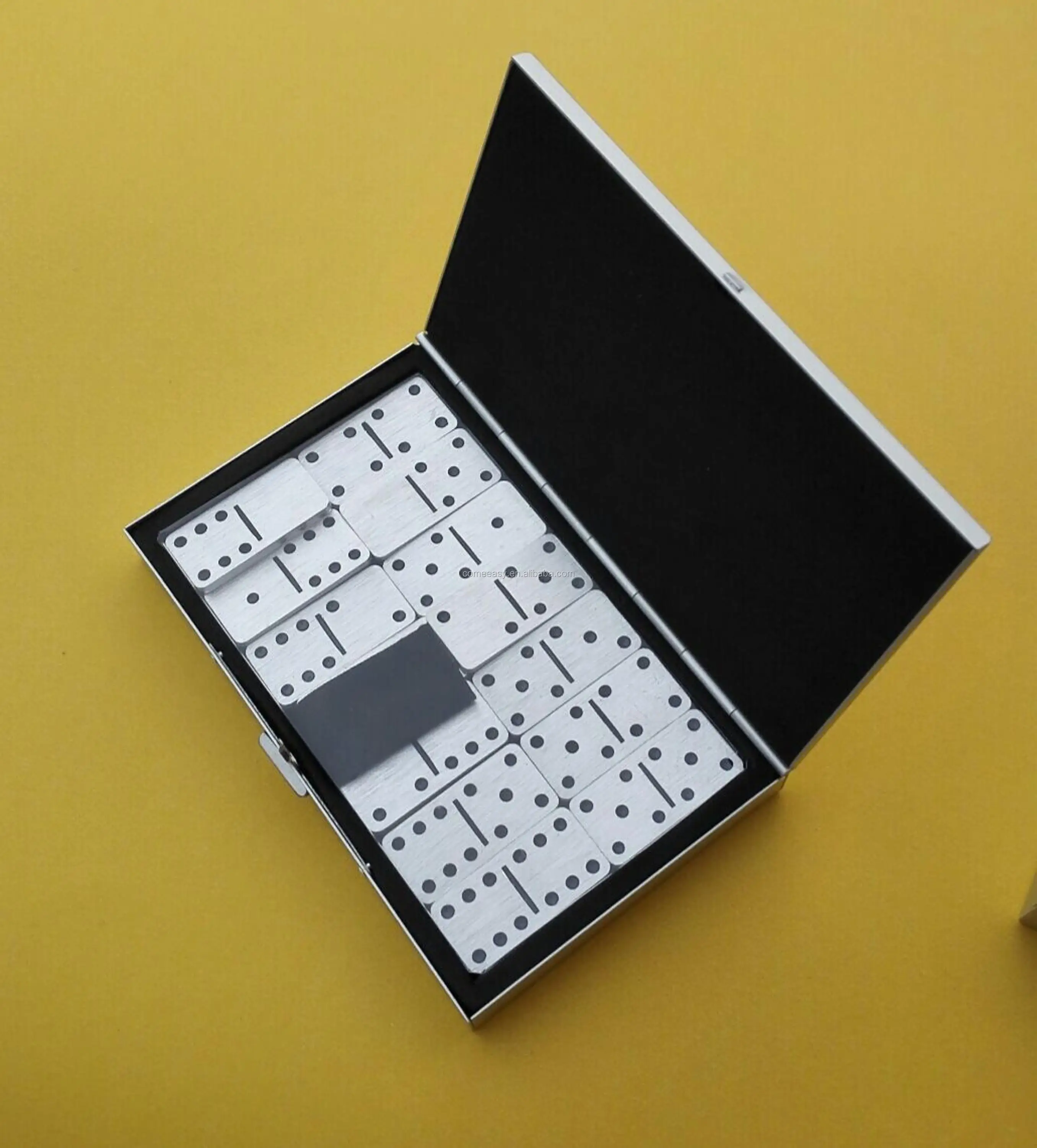 

28pcs/set Fun Aluminum Standard Domino Play Set Traditional Board Travel Funny Table For Educational Kids