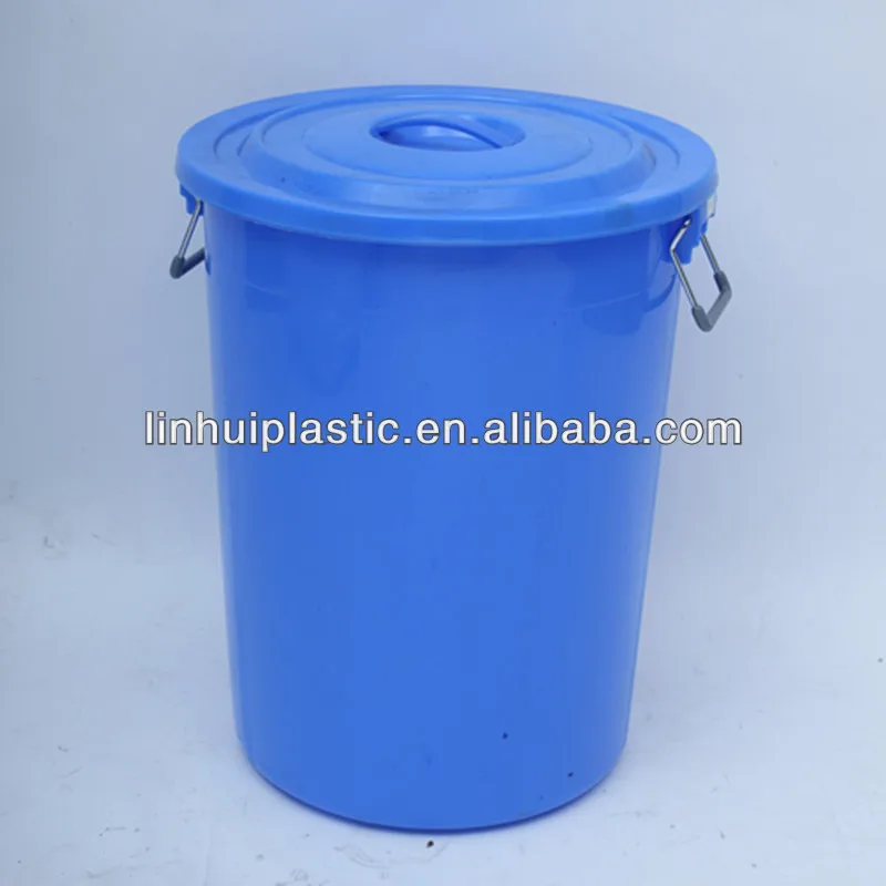 plastic buckets with handles