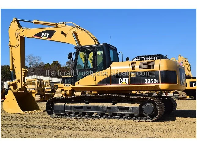 cat 325dl  (12).jpg