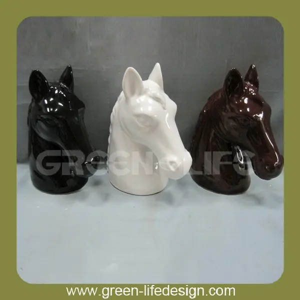 GF201101042DFQ horse head sculpture.jpg
