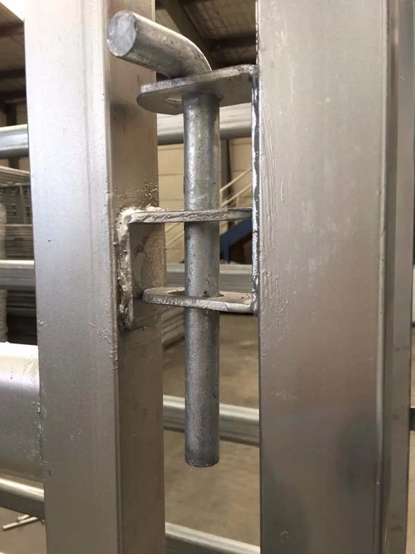 Top grade angle iron posts weld steel galvanized grassland fence corral sheep panels for China wholesale