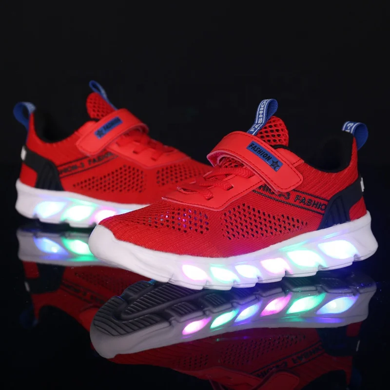

2021 Hot Selling Low Price LED Light Kids Shoes Spring Sport Shoes, Red/black