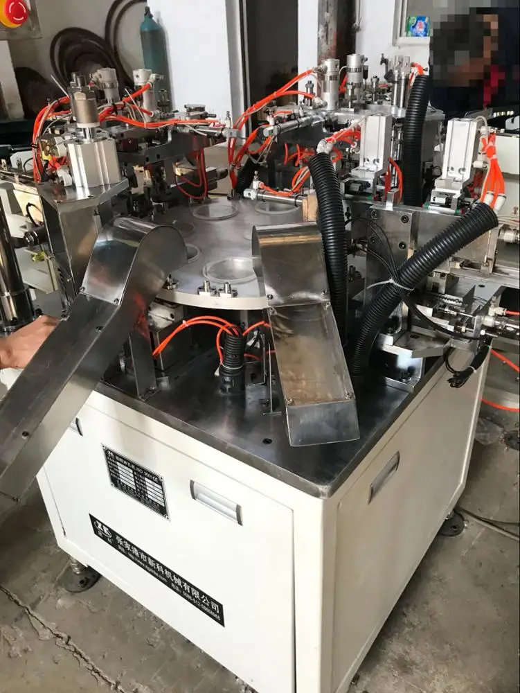 Sprayer nozzle assembly machine full automatic