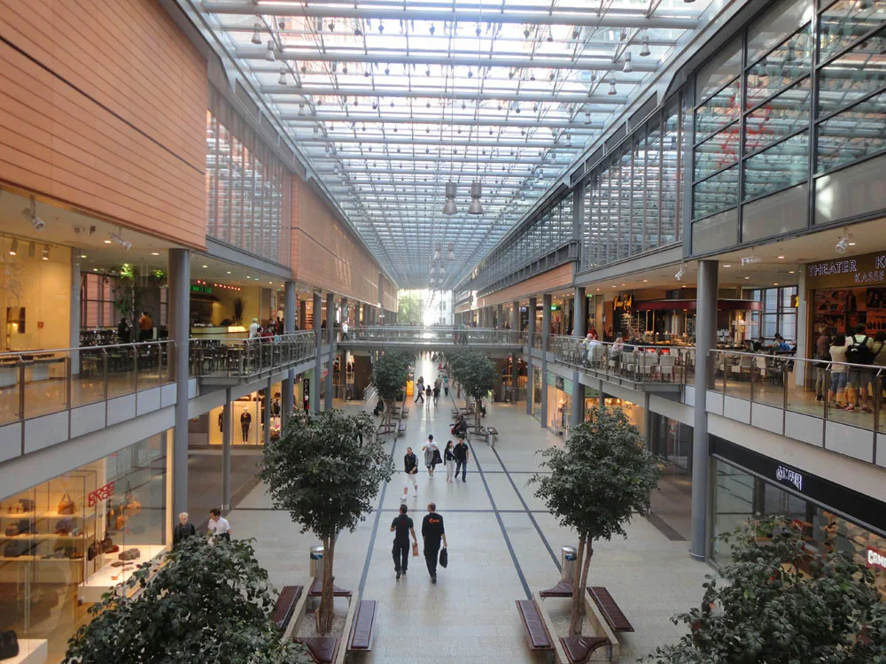 Prefabricated Steel Structure Shopping Mall  With Glass 