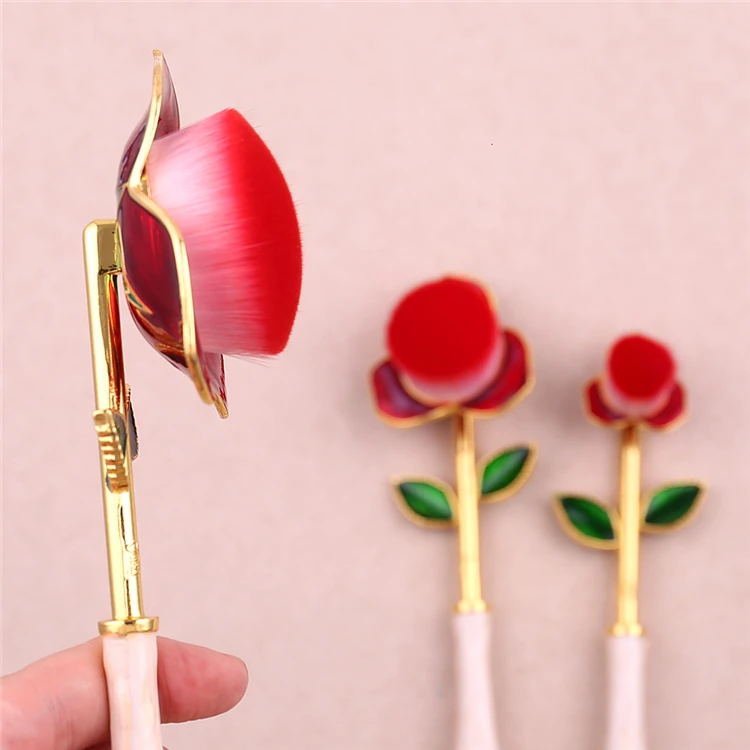 

3pcs/Set Foundation Powder Cosmetic Brush Beauty and Beast Prince Rose Makeup Brush set