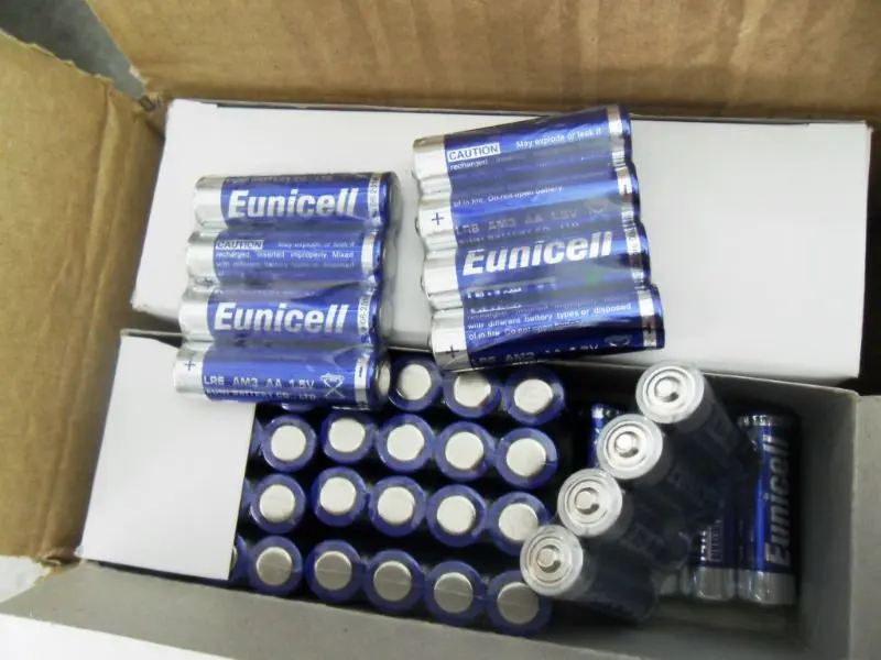 1.5v AA AM3 LR6 alkaline battery