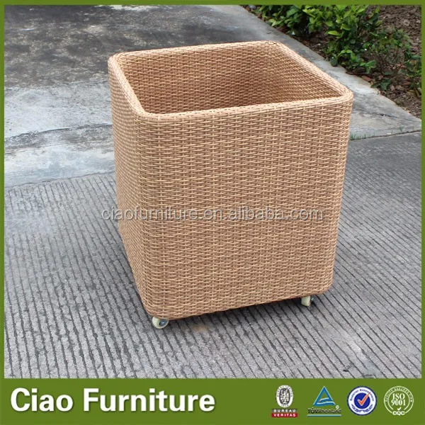 Rattan Laundry Towel Basket With Wheels For Hotel Buy Towel Basket
