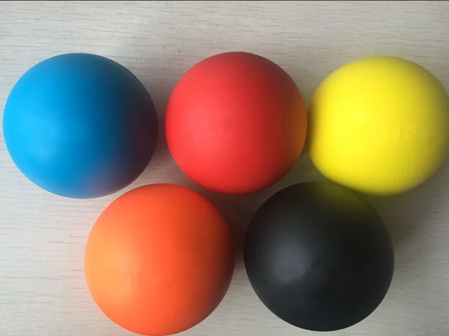 rubber lacrosse ball-6.4cm.png
