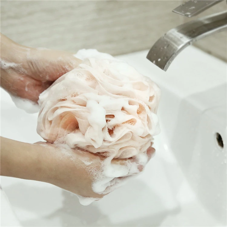 Creative design body care easily available novely pe mesh bath sponge