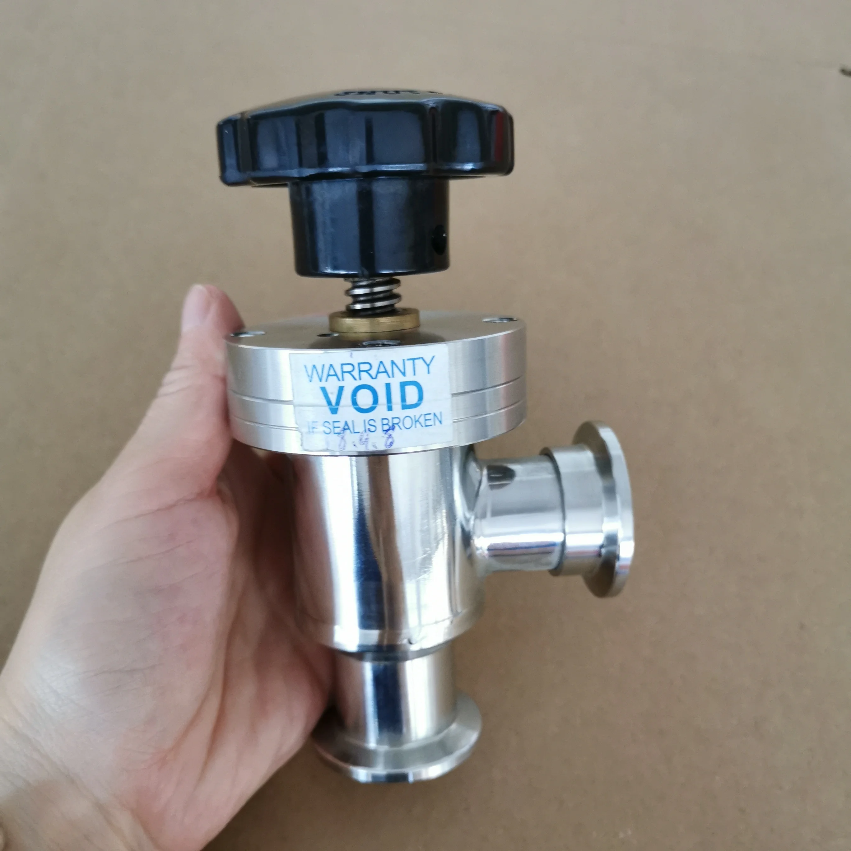 

KF25 Stainless Steel right angle valve with plastic handle