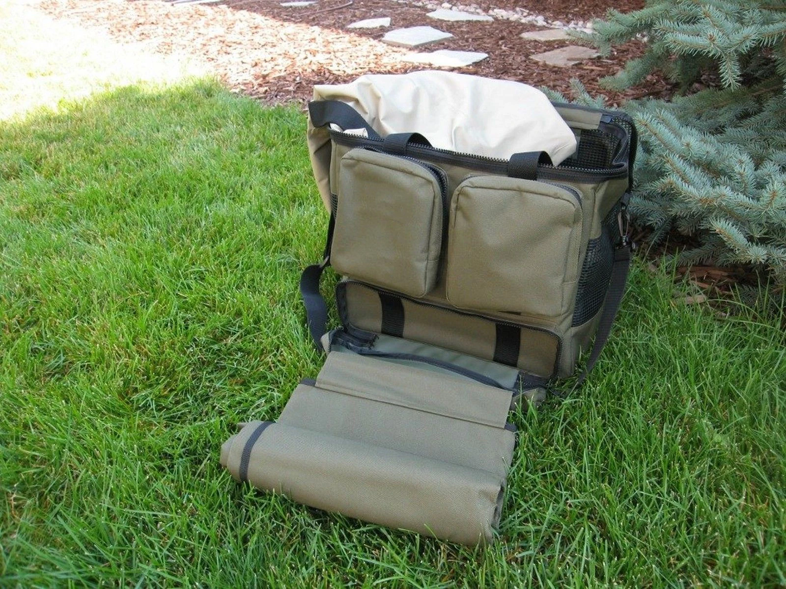 Sports Chest Waders And Wading Boots Storage Bag Fishing Wader Bags With Attached Large Rollout