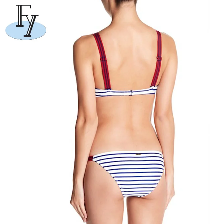 bikini woman 05.jpg