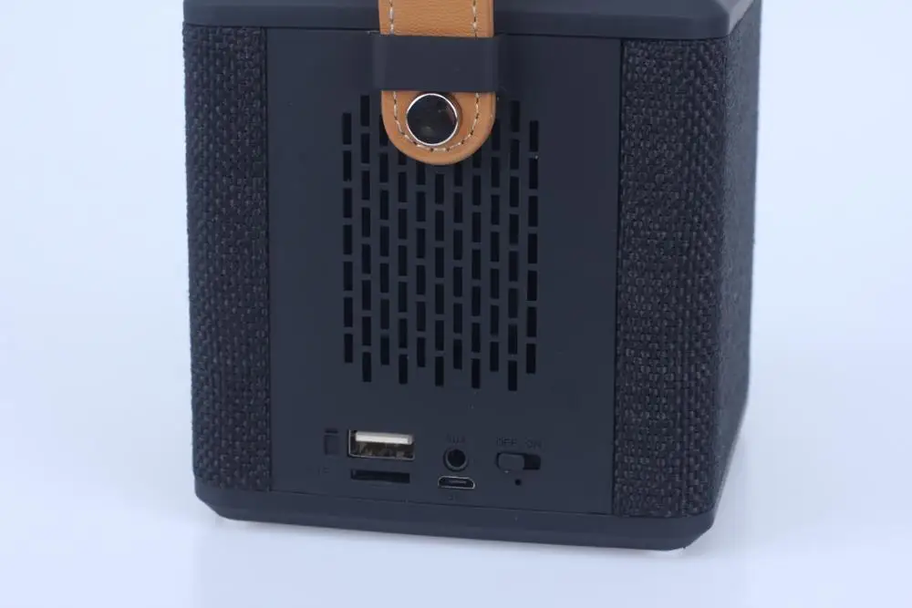 fabric cube speaker (4).JPG