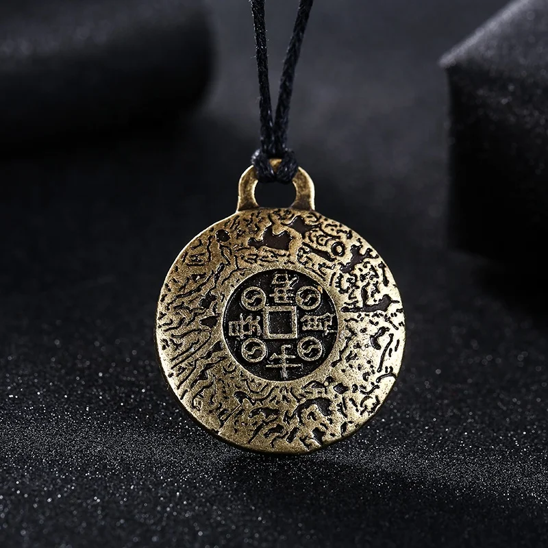 Hot Selling Amulet Pendant Thai Coin Money Amulet Love Lucky Pendant ...