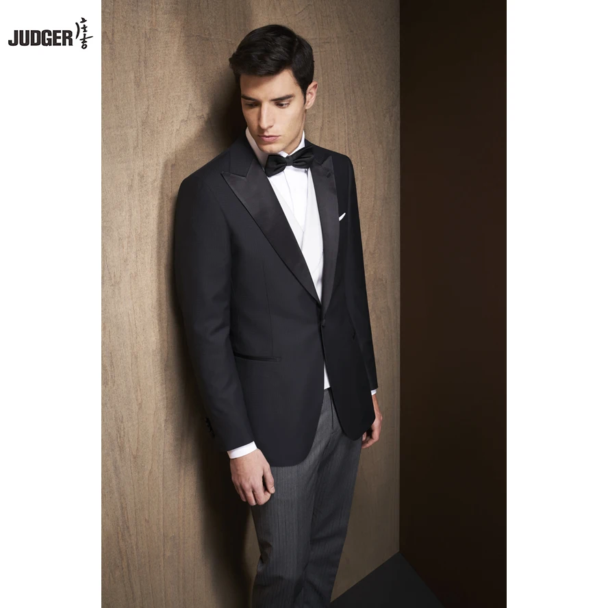 

custom tailor made trendy office wearing business suit for men with 100% wool fabric