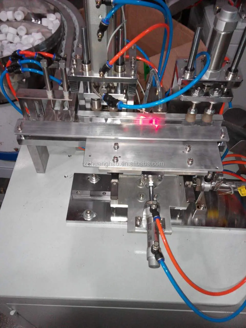 cap liner machine2.jpg