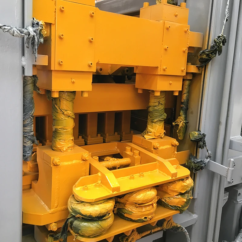 德国设计全自动混凝土铺路机