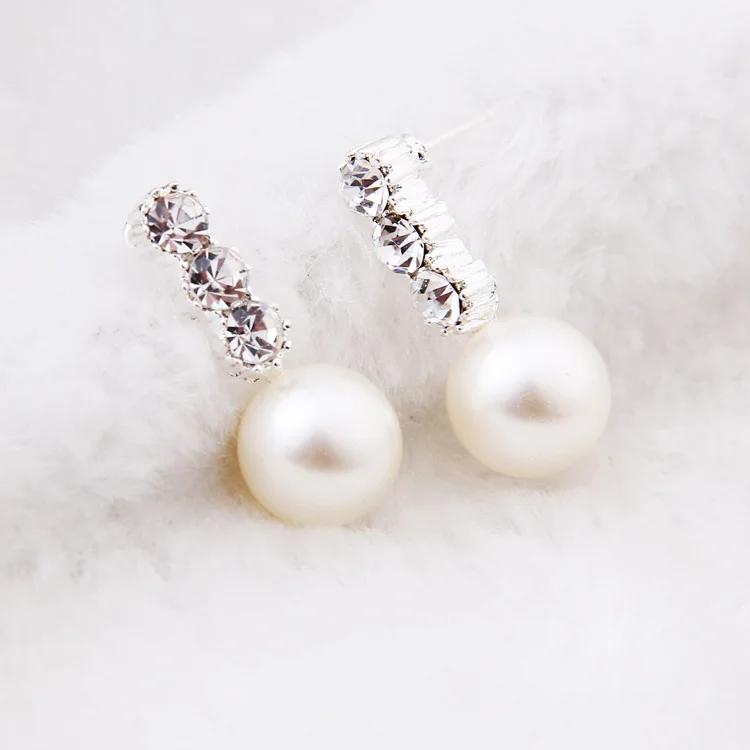 

Korean version hot selling temperament ear nail fashion pearl ear nail simple Earrings for women
