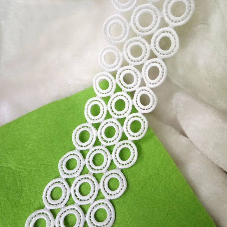 

YQ-LS05 Wholesale circle design Garment water soluble trim lace, Bleach white