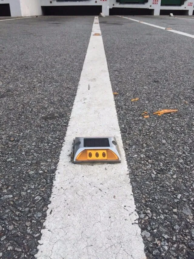 Lose 100 Reflective Street Road Einfahrt Fahrbahnmarkierung Reflektor Gelb 