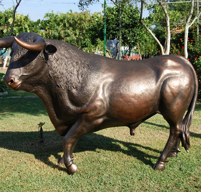 Outdoor Decoration Large Resin Animal Statue Life Size Fiberglass Resin  Bull Statue For Sale - Buy Fiberglass Animal Statue Bull Sculpture Statues  Outdoor Bull,Life Size Fiberglass Street Bull Statue Fiberglass Life Size