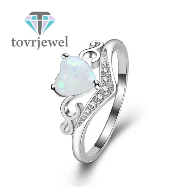 

Female Romantic Heart White Fire Opal Rings For Women 925 Sterling Silver Filled Birthstone Wedding Ring Fashion Jewelry
