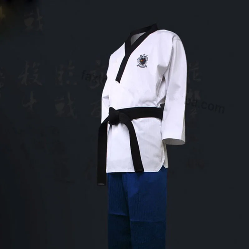 Taekwondo Uniform Black V Neck WTF Approved Karatedo Dobok TKD Poomsae Uniform 