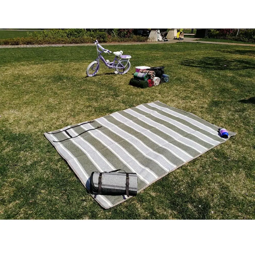 

Wholesale Cheap Custom Outdoor Foldable Waterproof Picnic Camping Blanket, Custom color