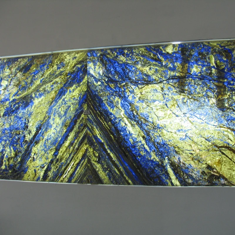 NGJ184-bolivia's-blue-granite-03.jpg