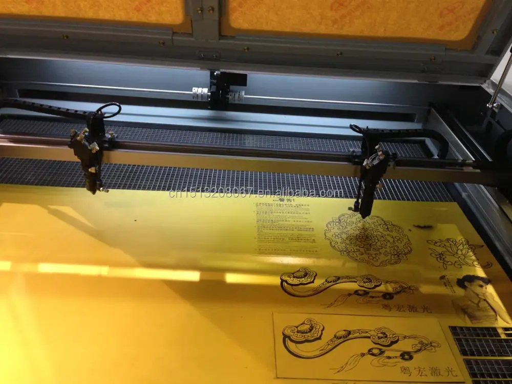 1600x1000mm 100w Dual Heads Large Format Tailoring Laser Cutting