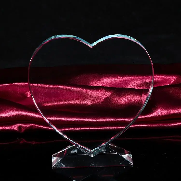 

Wholesale Cheap blank k9 crystal trophy custom logo 3d laser engraving Crystal trophy award for wedding souvenir gift