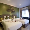 Brand workshop hand made luxury white hotel wedding bed linen bed sheets in china