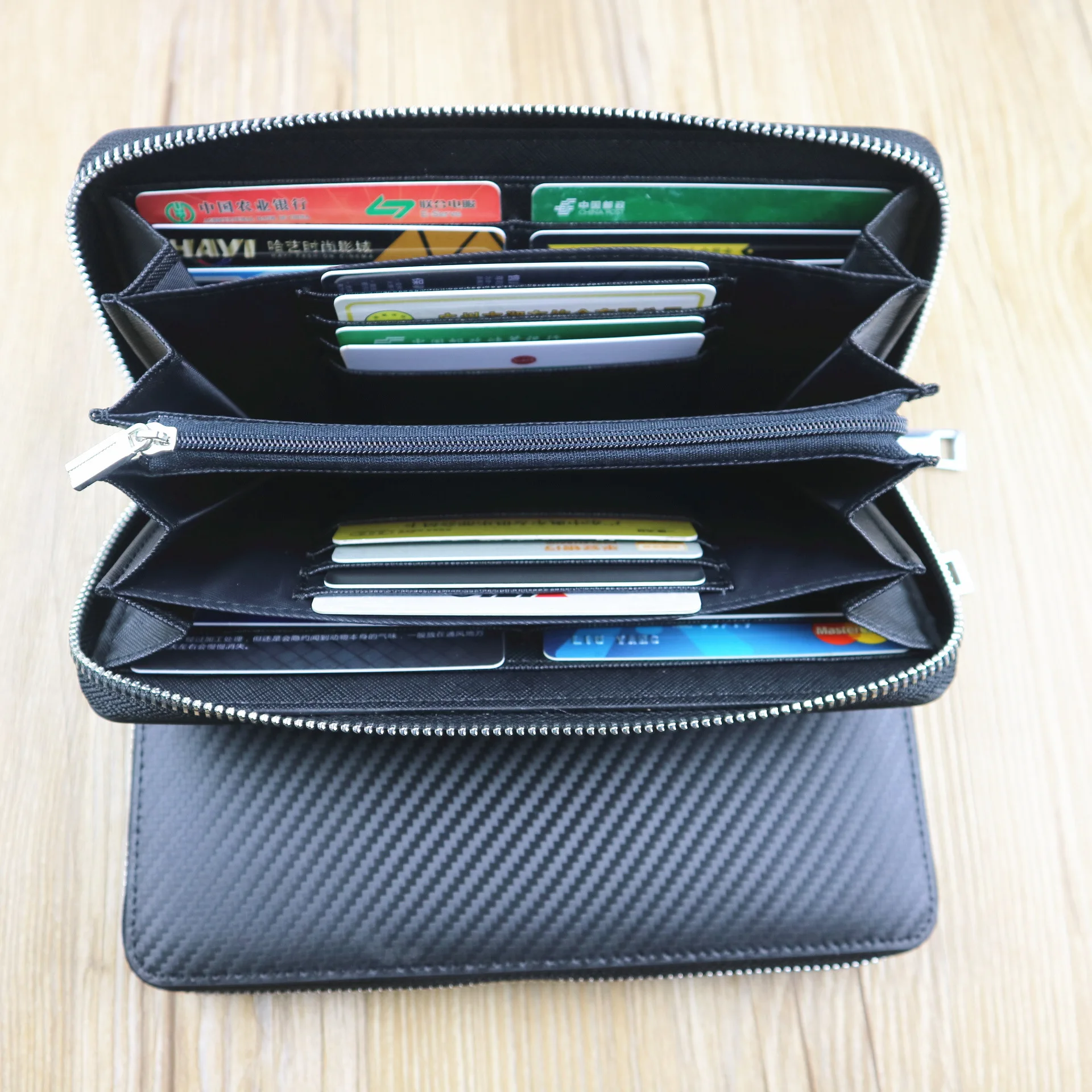 

Men Wallets Carbon Pattern Genuine Leather Long Purse For Men Zipper Large Capacity Card Holder Men Purse