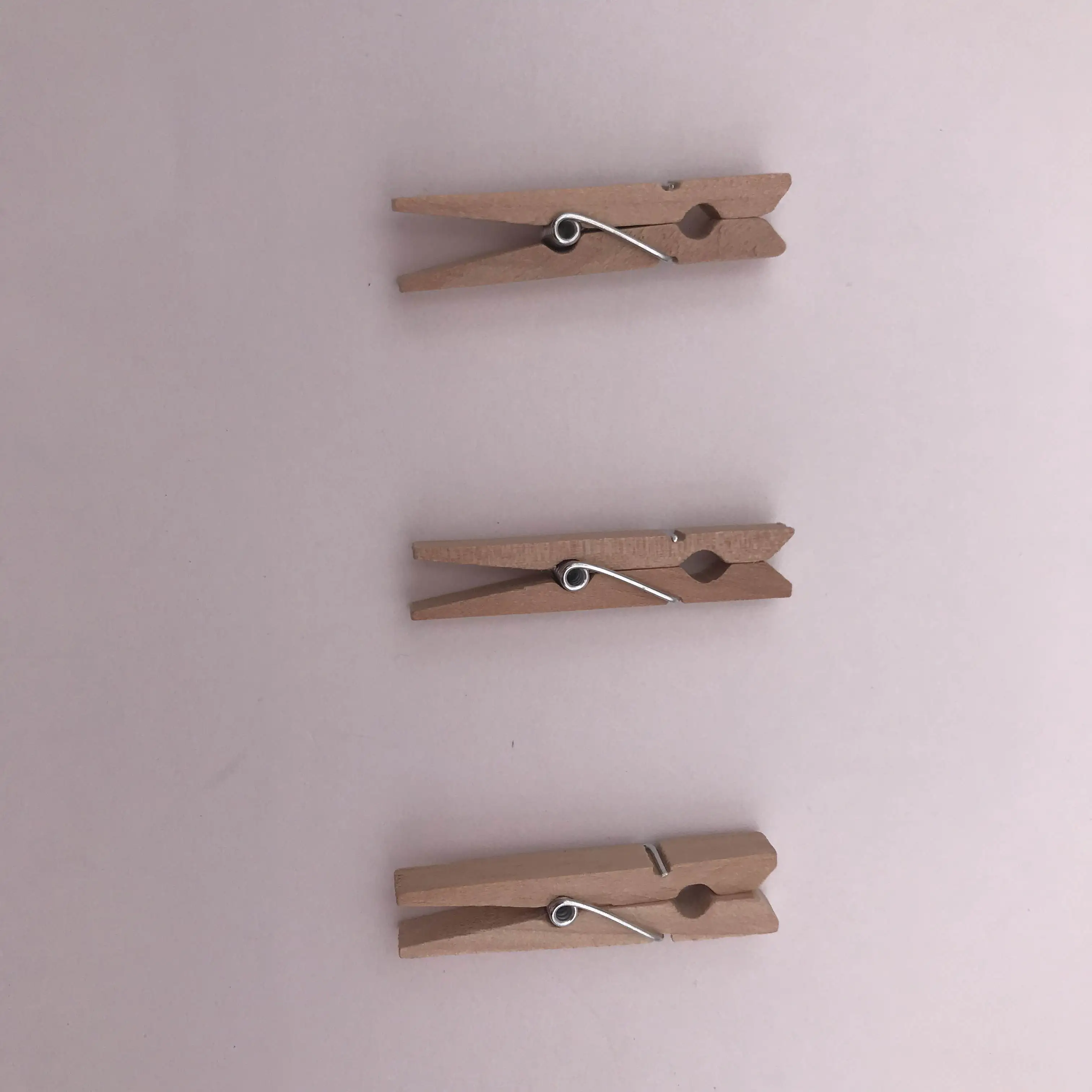 
Chinese Useful hanging clips wooden clothes pegs 