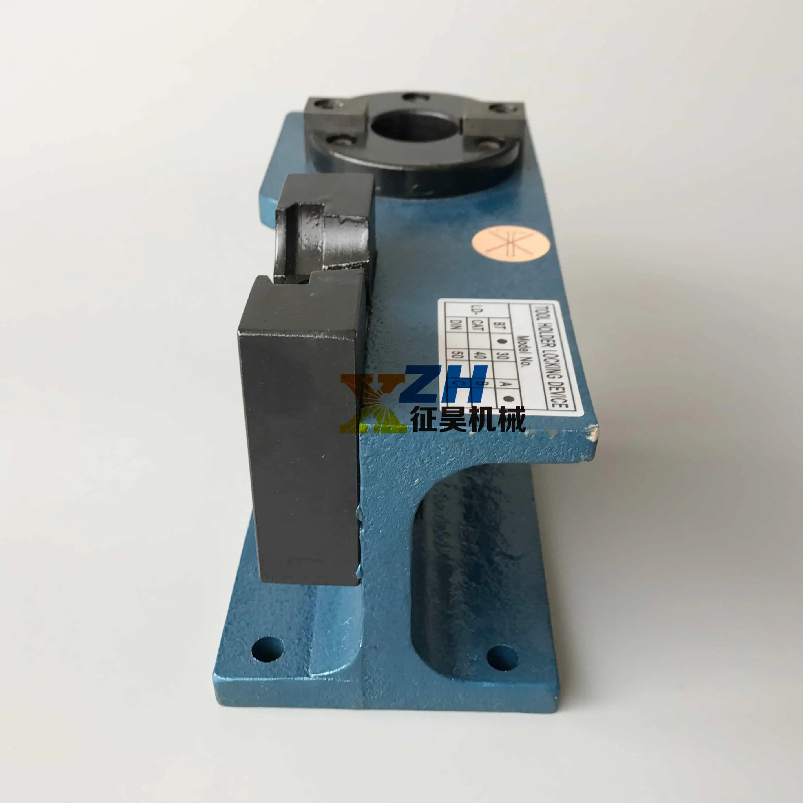 bt40 tool holder locking device