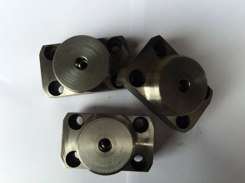 热销与高品质的螺母成型模具在中国