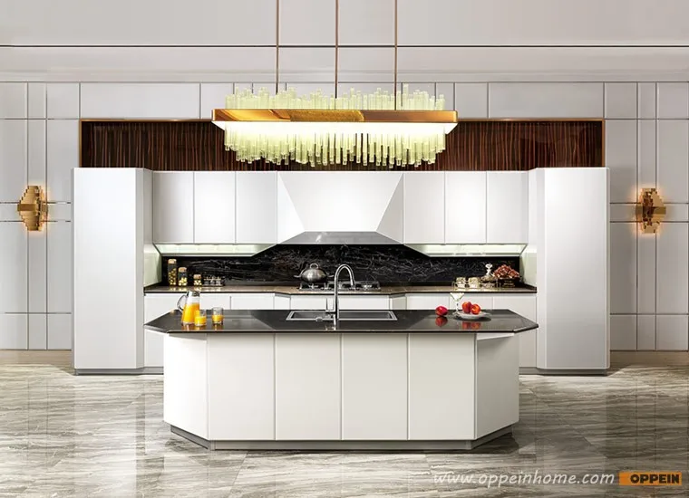 Italian Modern Design Beige High Gloss Lacquer Finish Kitchen