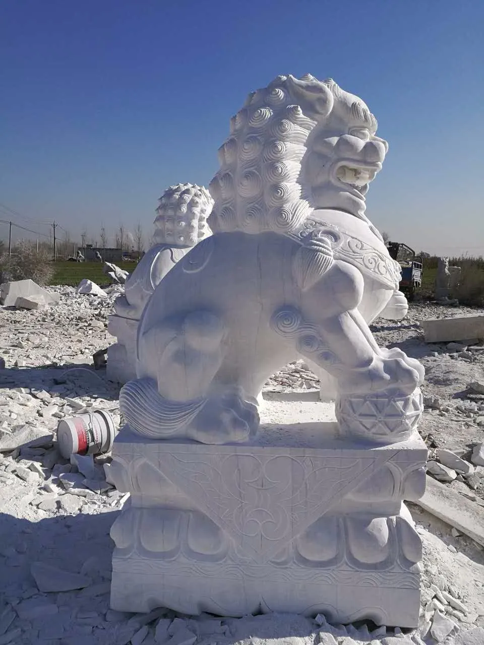 艺术大理石雕塑手工雕刻动物石白色大理石雕像